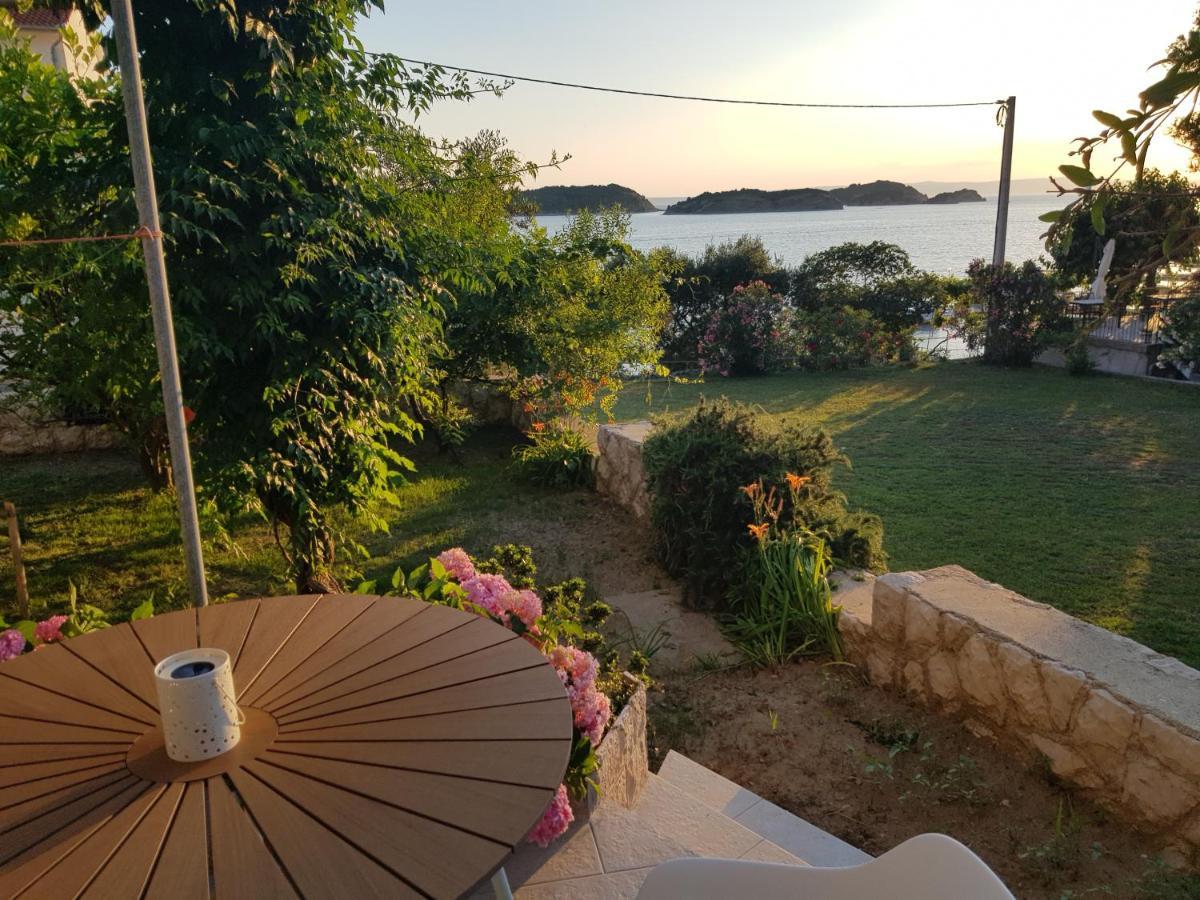 House Niva Apartment Supetarska Draga Luaran gambar